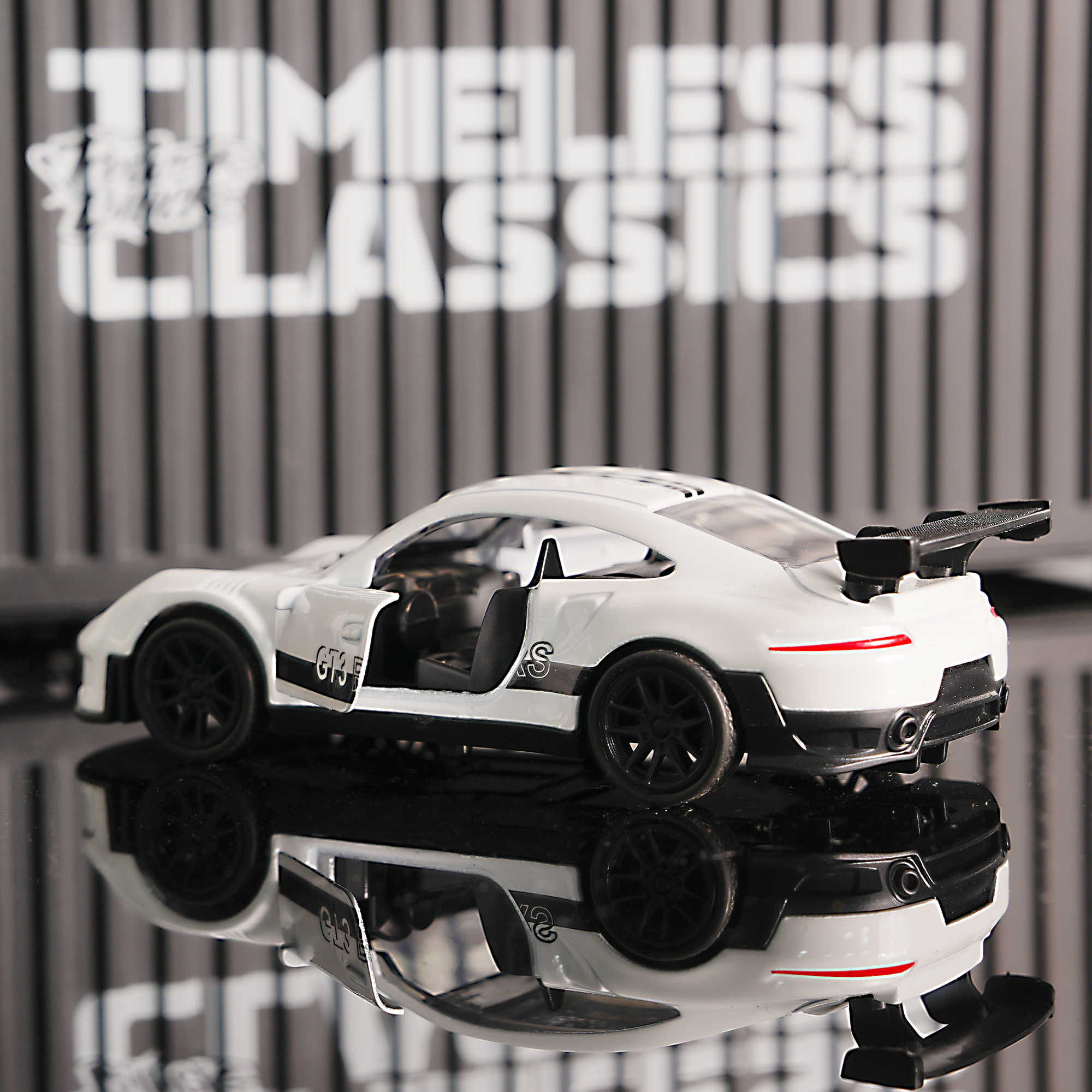 1:32 White Gt3 Rs Alloy Race C - огляд і ціна Kids Y Toys